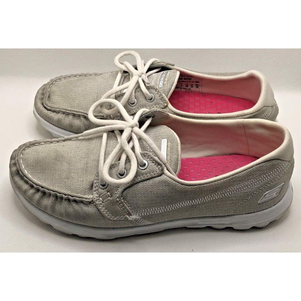 Sketchers On the Go Womens sz 6.5 Silver Boat Shoes Goga Mat Insoles - Picture 2 of 5